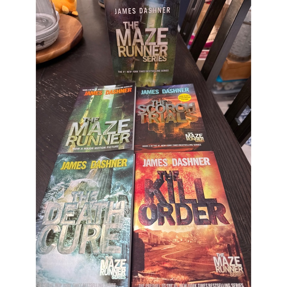 The Maze Runner Series James Dashner 4 Book Set Paperback Scorch Trials Death